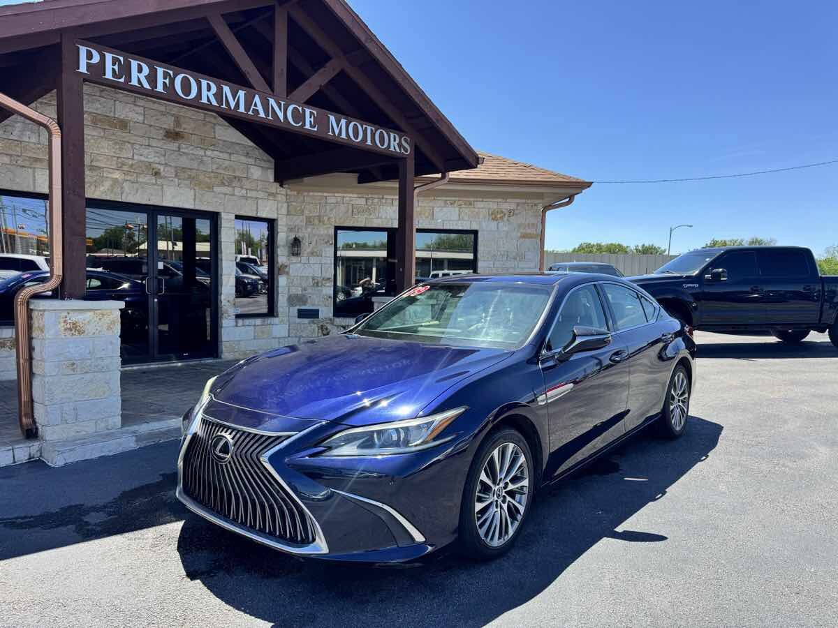 2019 LEXUS ES