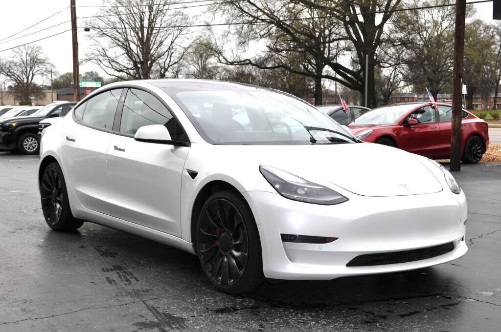 2022 TESLA Model 3