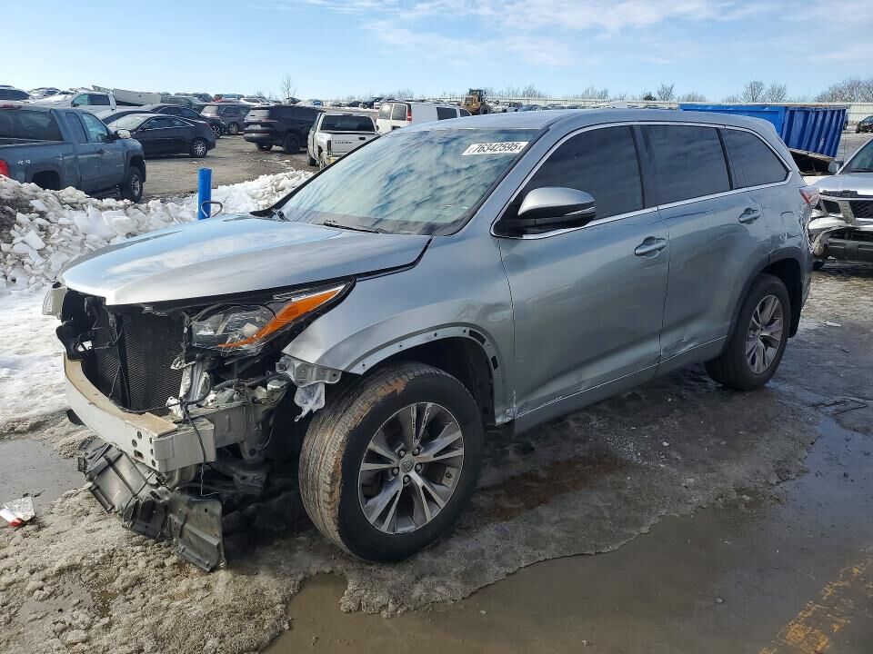 2015 TOYOTA Highlander