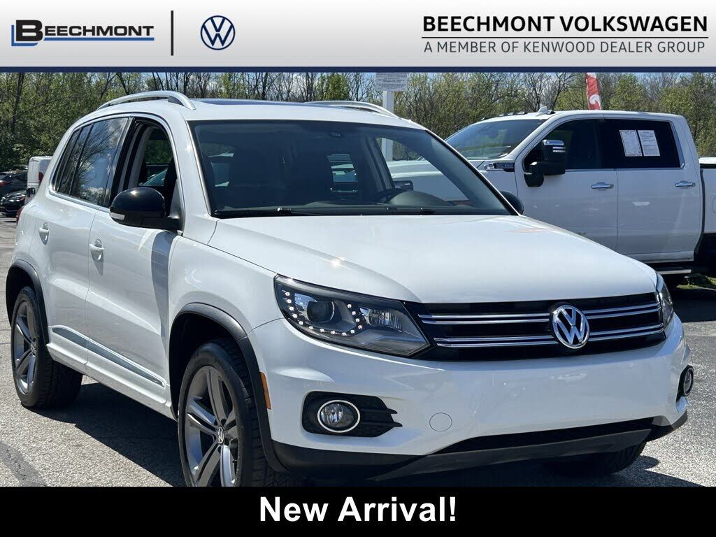2017 VOLKSWAGEN Tiguan