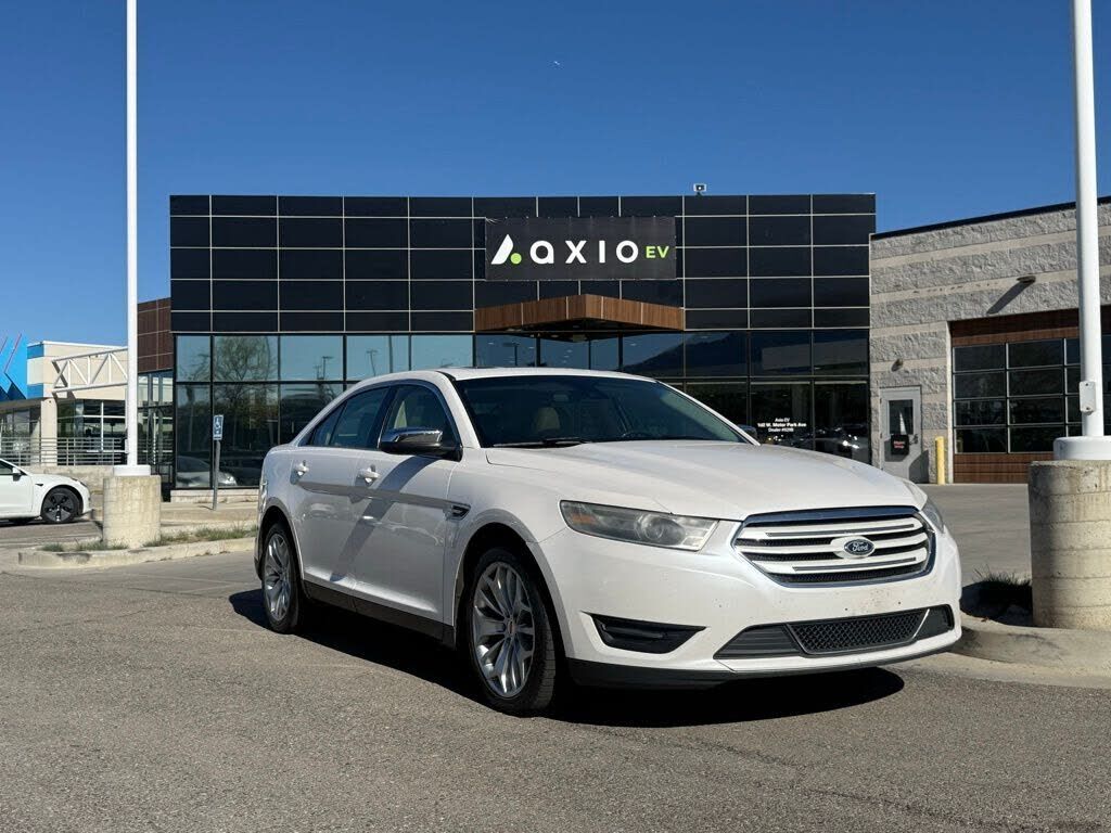 2017 FORD Taurus