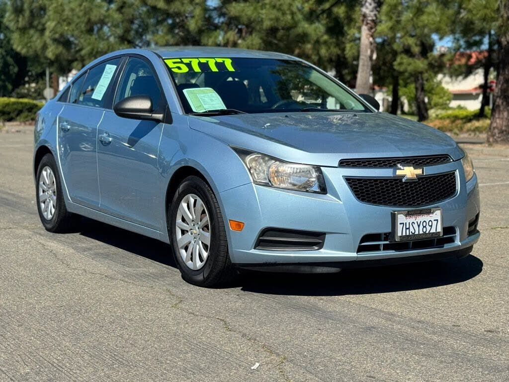 2011 CHEVROLET Cruze