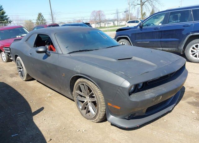 2016 DODGE Challenger
