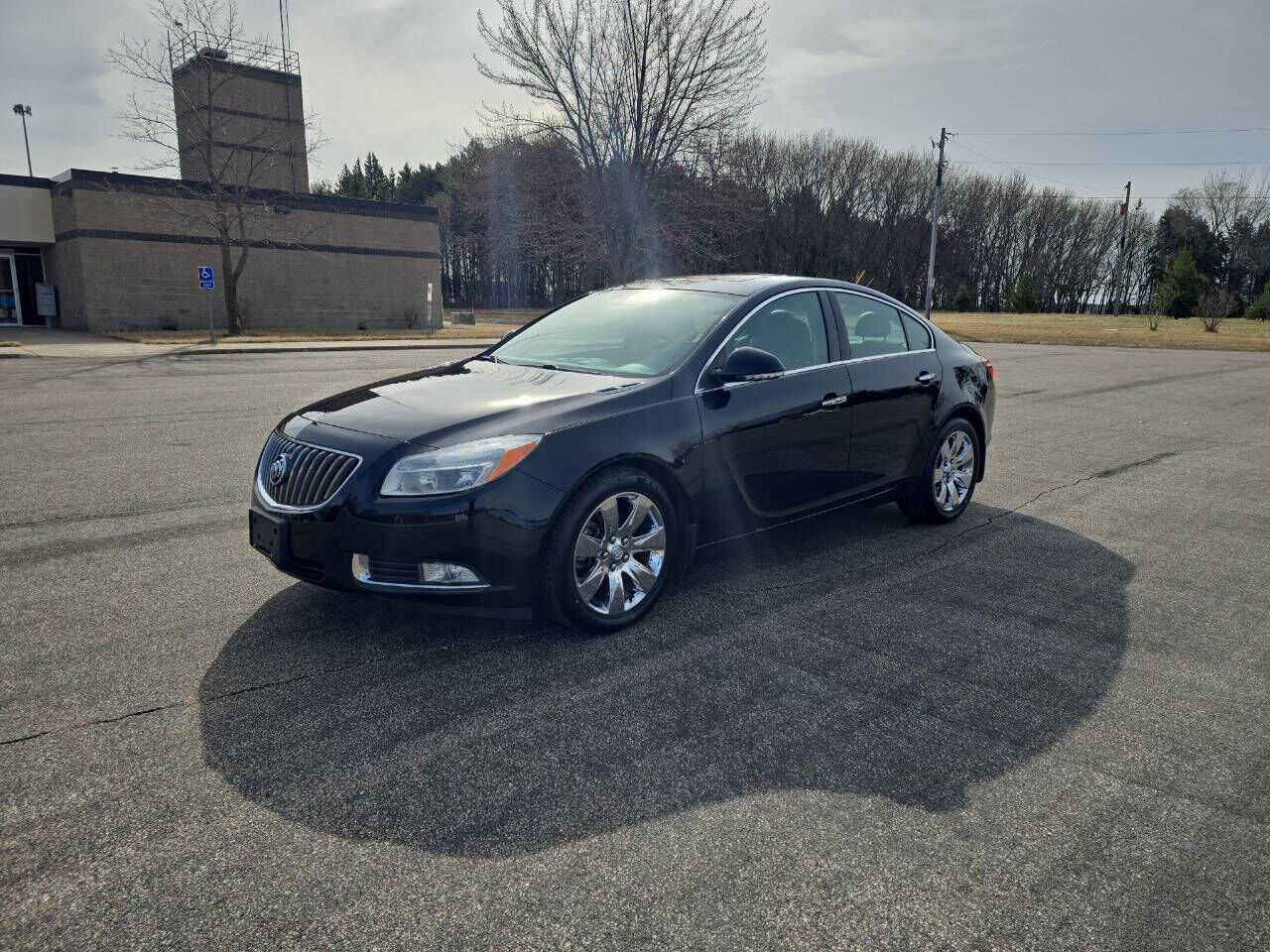 2013 BUICK Regal