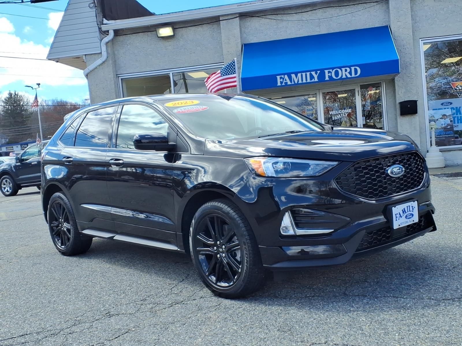 2023 FORD Edge