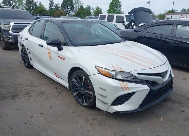 2019 TOYOTA Camry