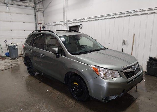 2015 SUBARU Forester