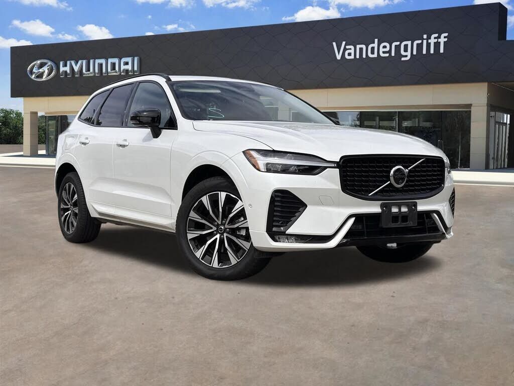 2025 VOLVO XC60