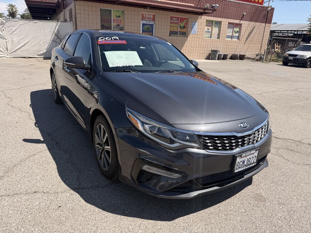 2019 KIA Optima