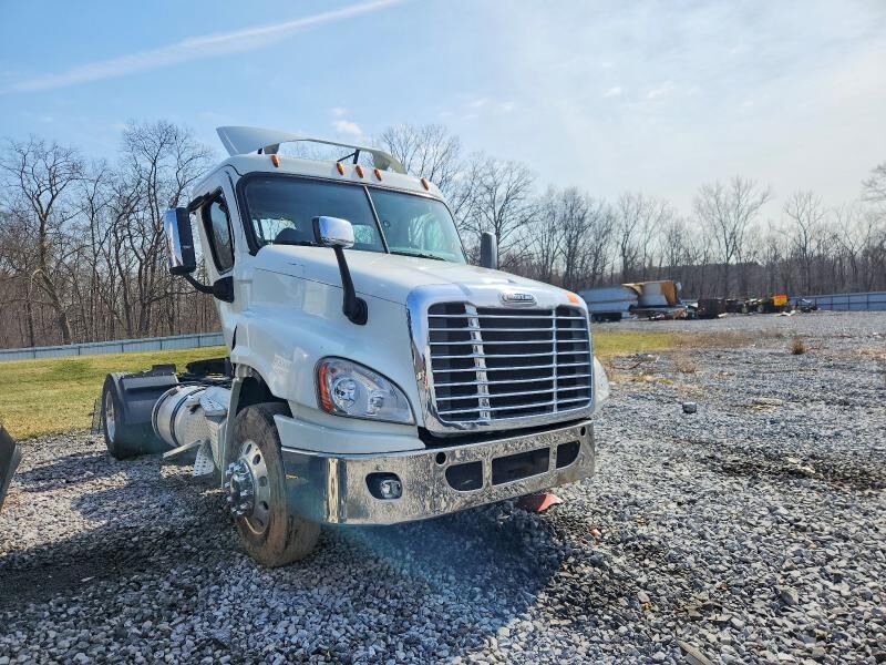 2016 FREIGHTLINER Cascadia