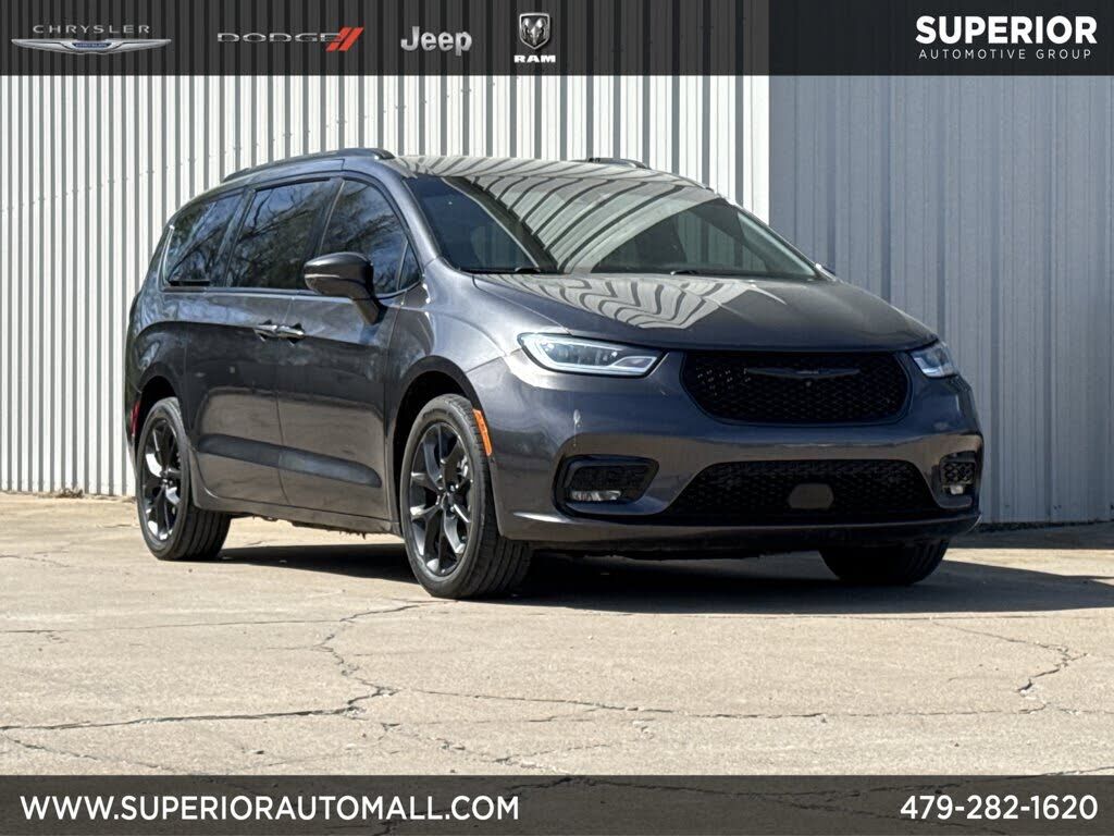 2022 CHRYSLER Pacifica