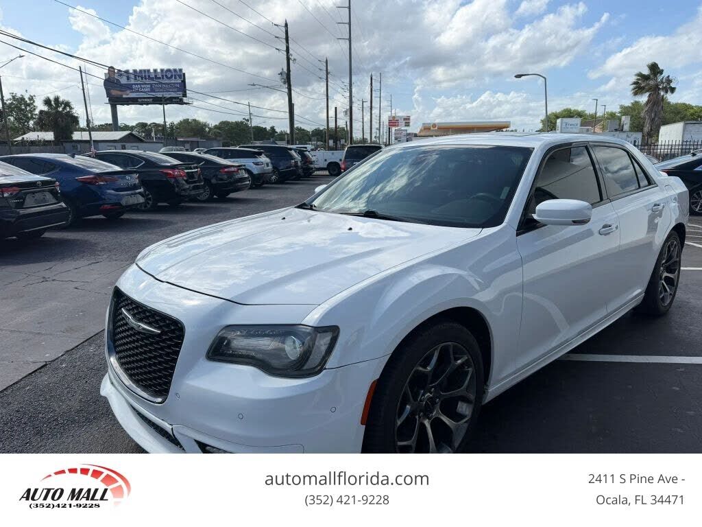 2018 CHRYSLER 300