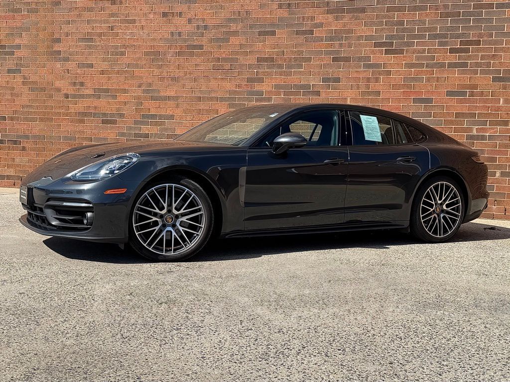2023 PORSCHE Panamera