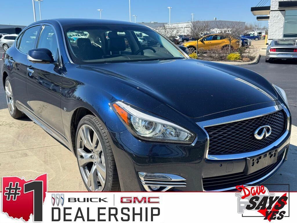 2017 INFINITI Q70L