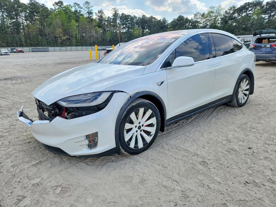 2016 TESLA Model X