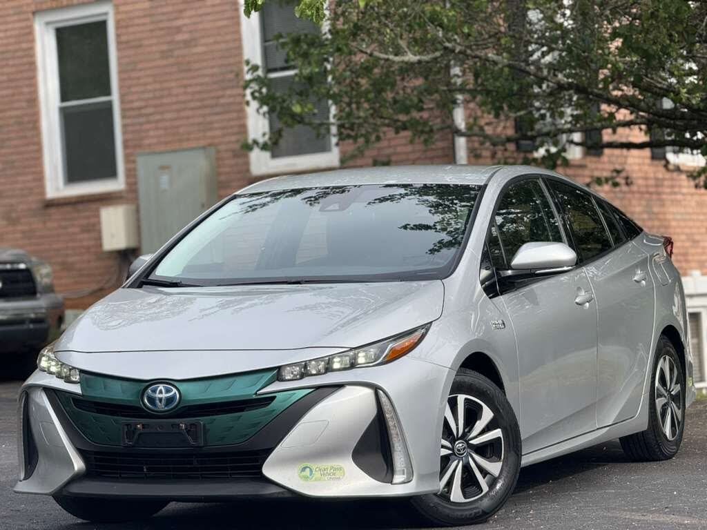 2017 TOYOTA Prius