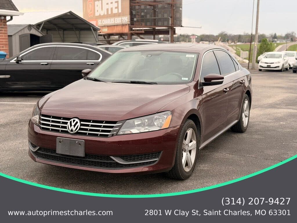 2013 VOLKSWAGEN Passat