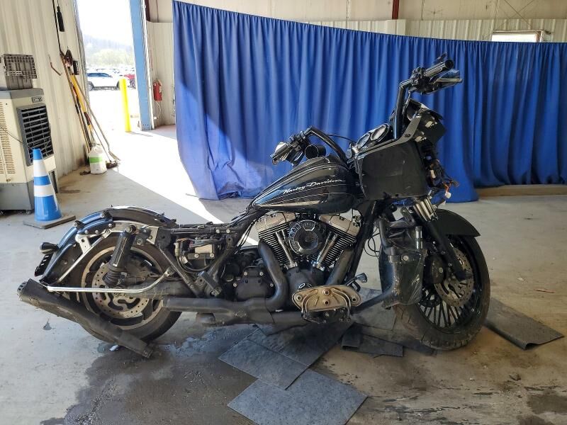 2012 HARLEY DAVIDSON Road Glide Custom 103