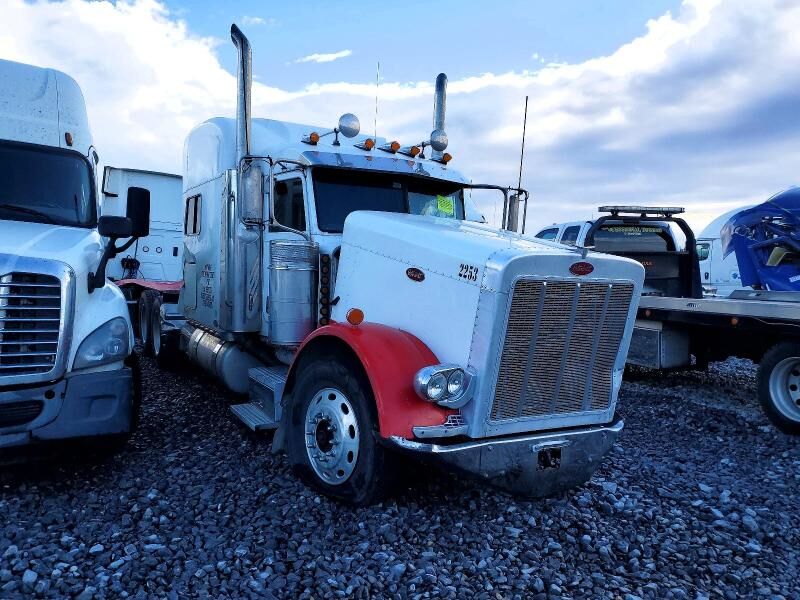 2005 PETERBILT 379