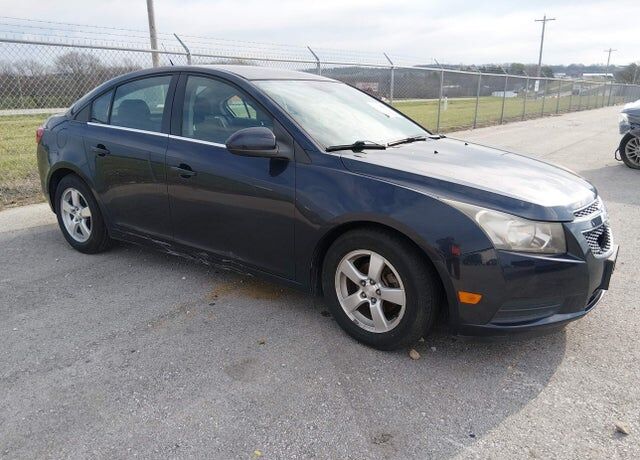 2013 CHEVROLET Cruze