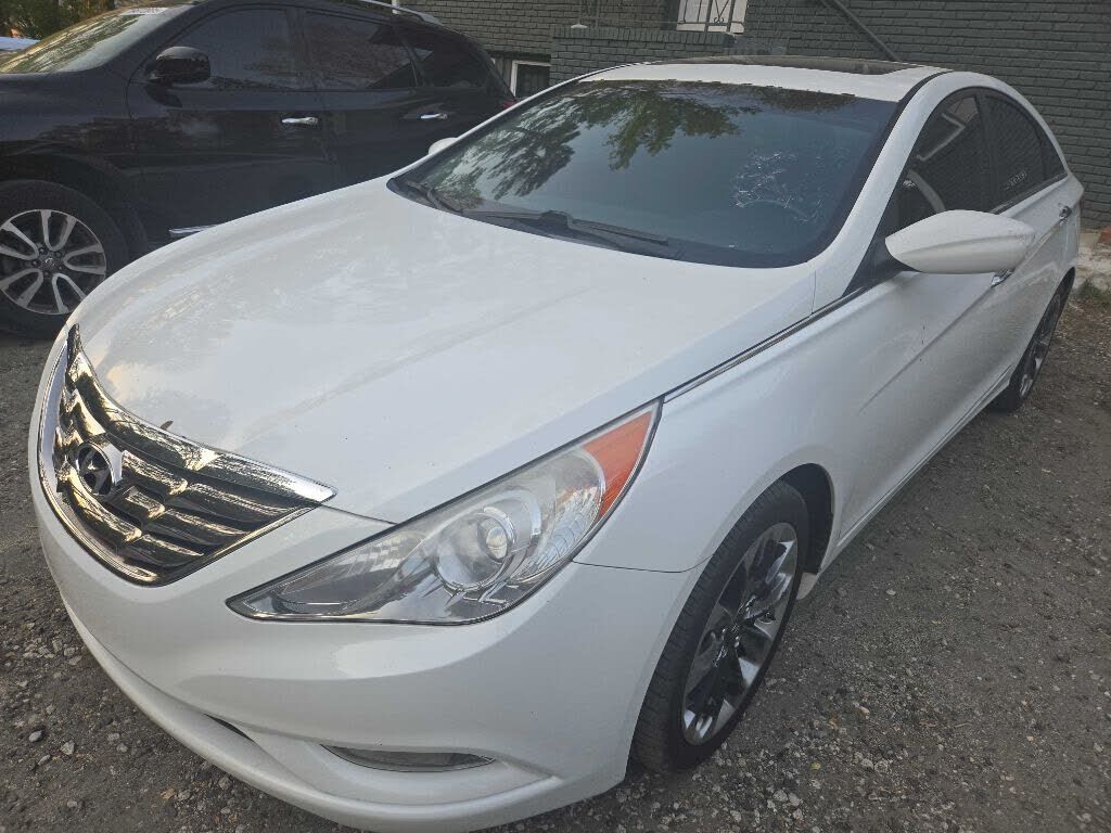 2011 HYUNDAI Sonata