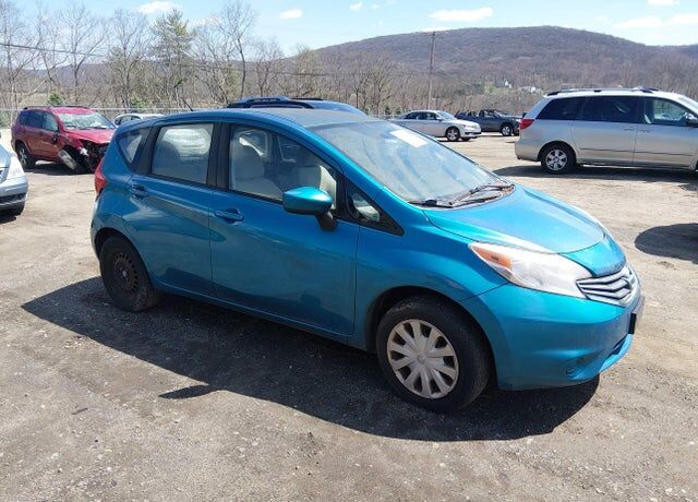2015 NISSAN Versa