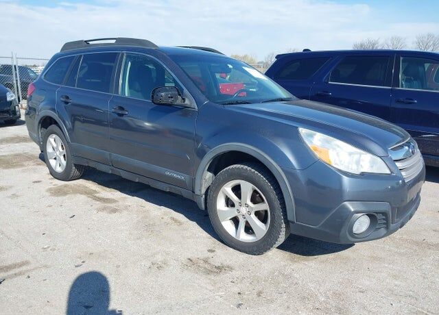 2014 SUBARU Outback