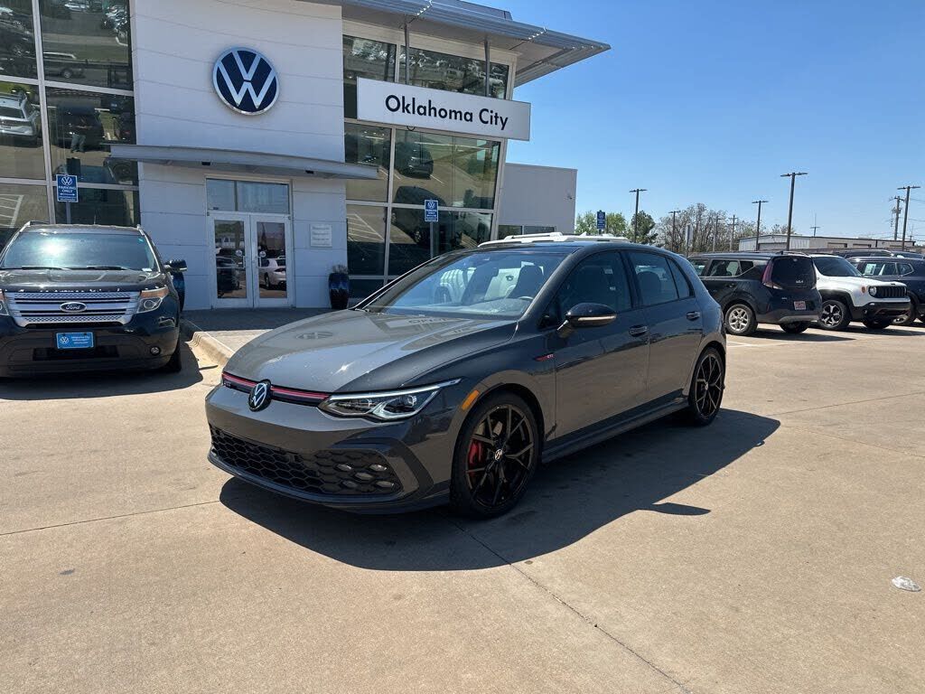 2024 VOLKSWAGEN Golf GTI