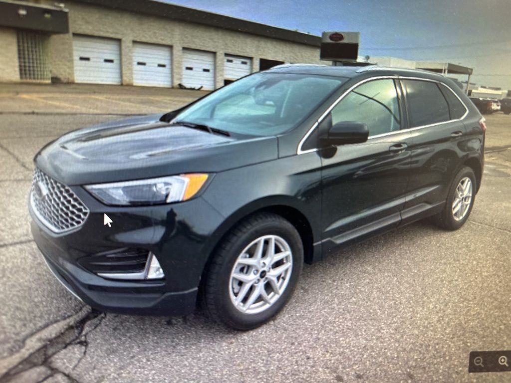 2024 FORD Edge