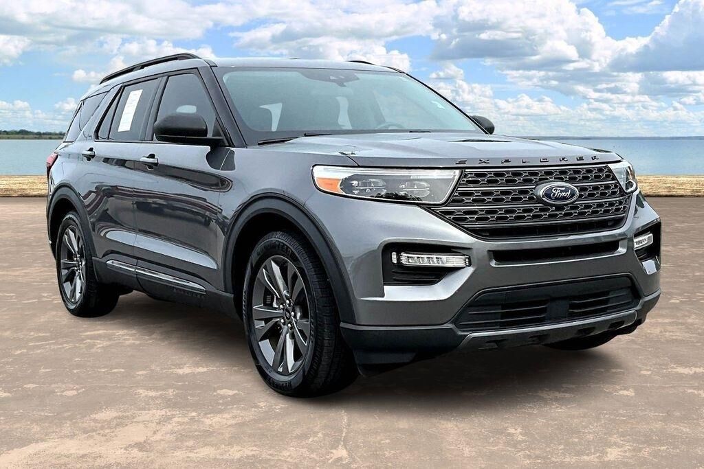 2021 FORD Explorer