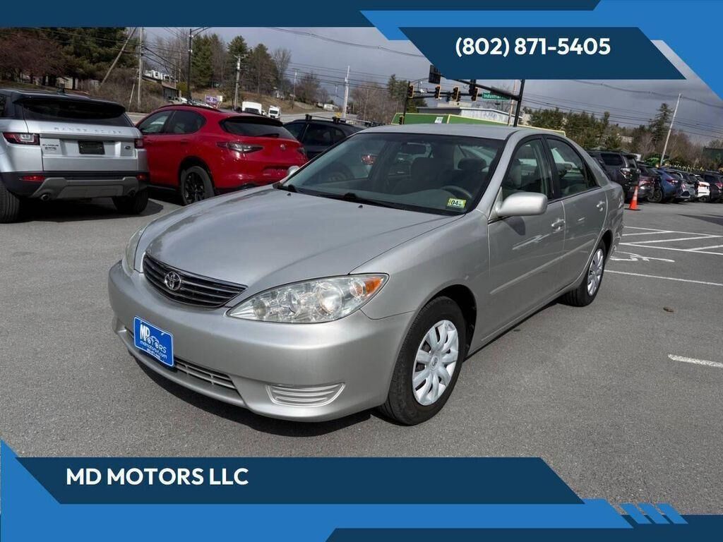 2005 TOYOTA Camry