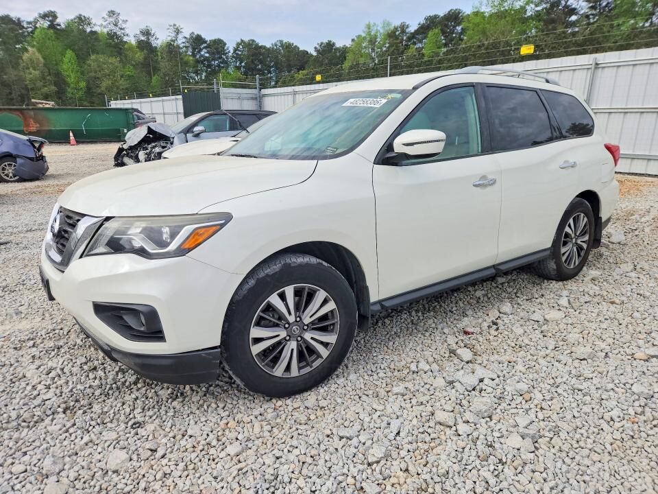 2017 NISSAN Pathfinder