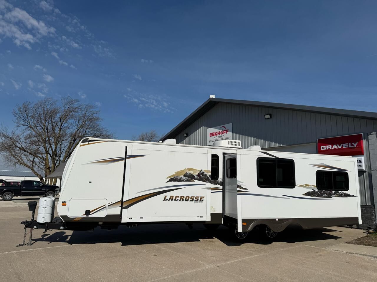 2012 FOREST RIVER Lacrosse Towable