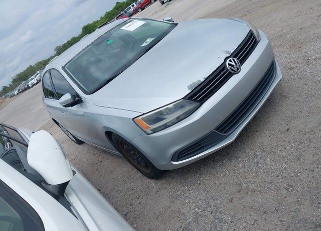 2013 VOLKSWAGEN Jetta