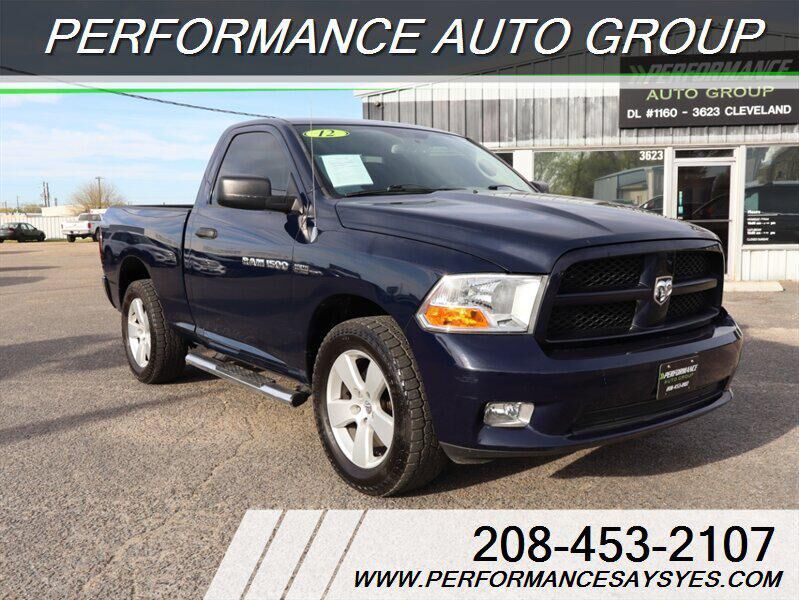 2012 DODGE Ram