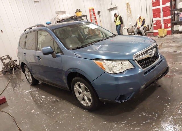 2016 SUBARU Forester