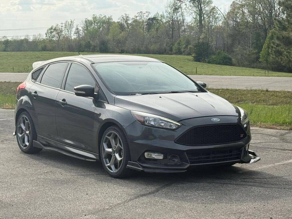 2017 FORD Focus
