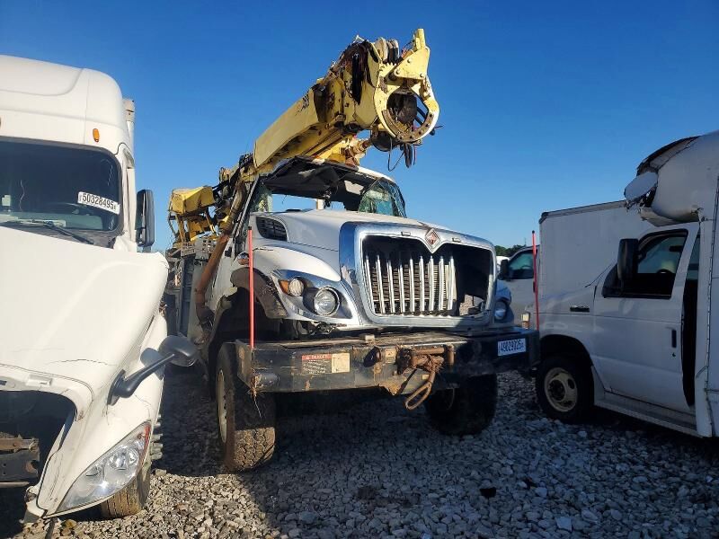 2017 INTERNATIONAL SR515