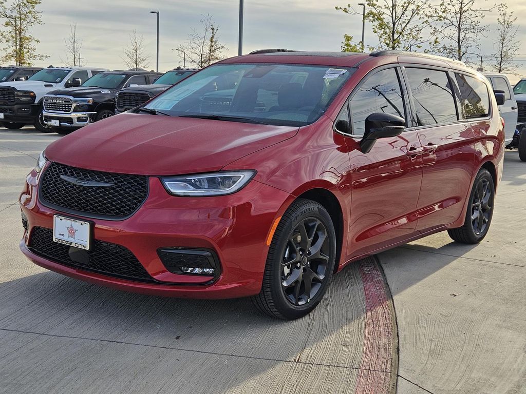 2026 CHRYSLER Pacifica