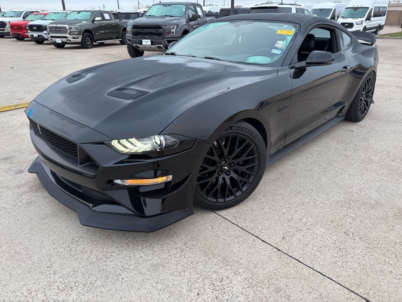 2019 FORD Mustang