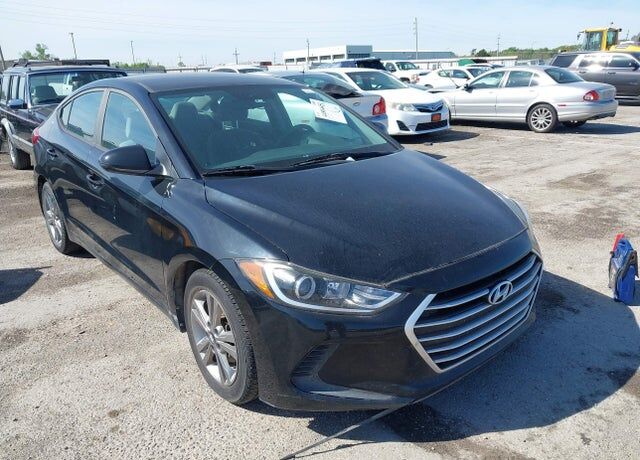 2017 HYUNDAI Elantra