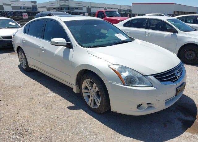 2012 NISSAN Altima