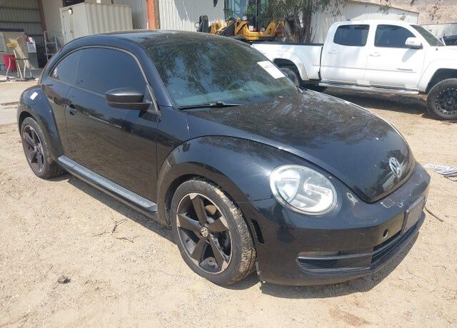 2016 VOLKSWAGEN Beetle