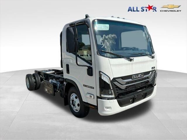 2025 ISUZU NPR/NPR-HD