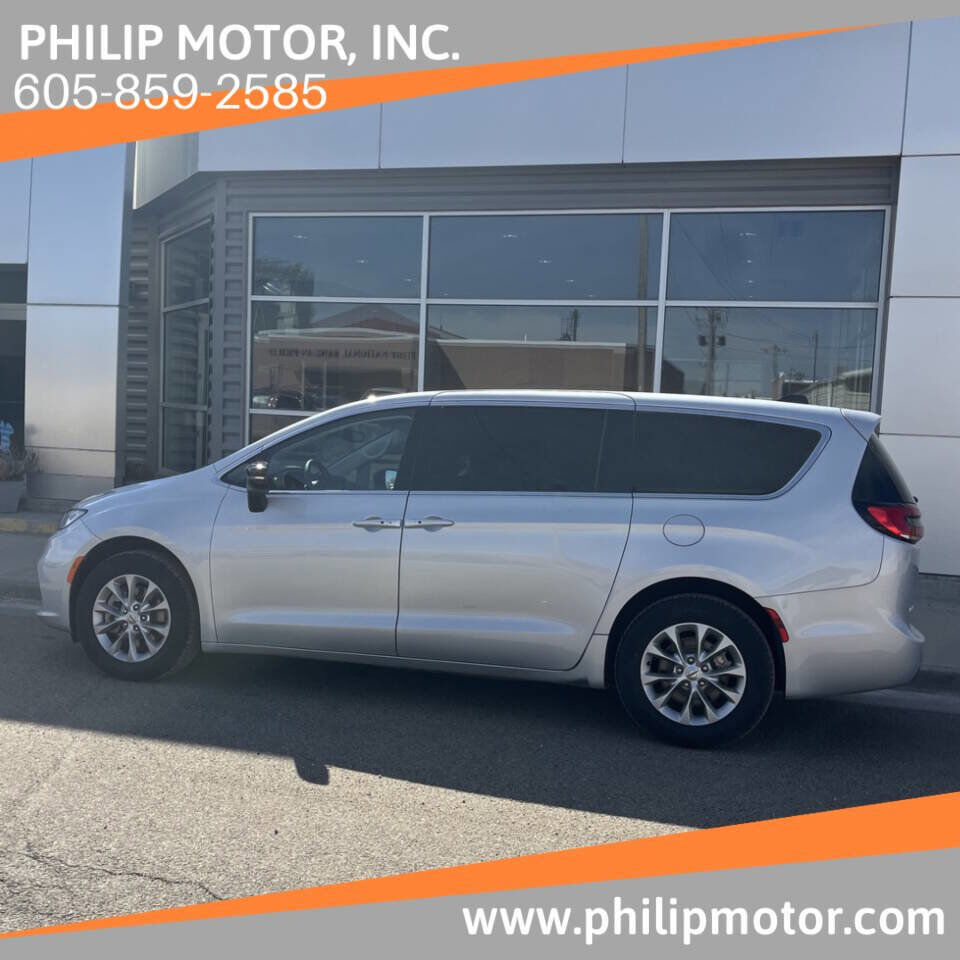 2024 CHRYSLER Pacifica