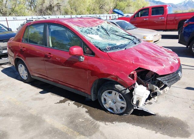2010 NISSAN Versa