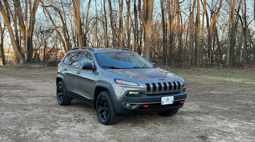 2017 JEEP Cherokee