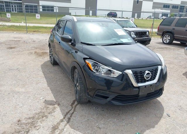 2020 NISSAN Kicks