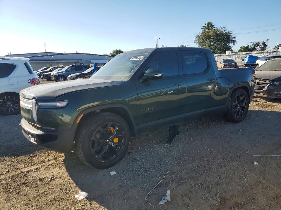 2025 RIVIAN R1T