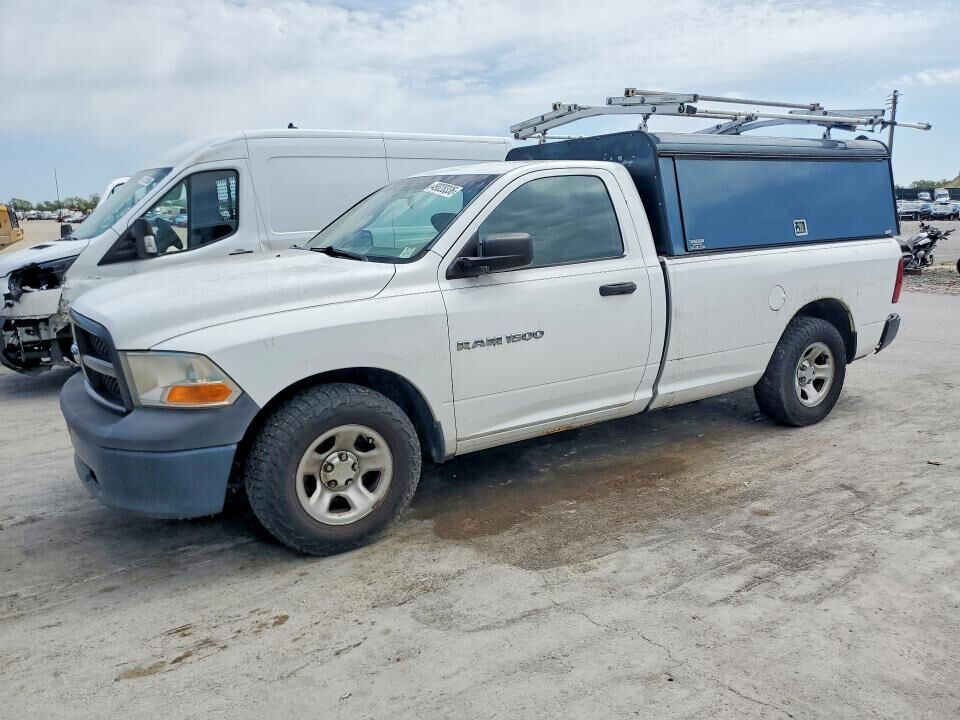2012 DODGE Ram